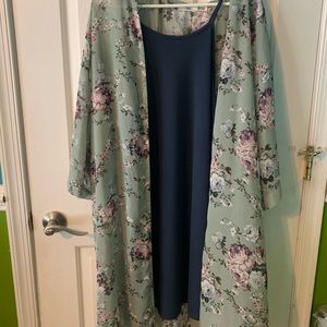 Juniors XXL shift dress and kimono combo